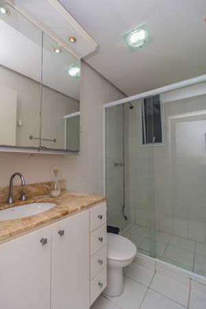 Image 9 - 876378