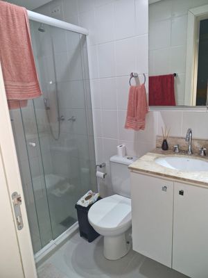 Image 9 - 876378