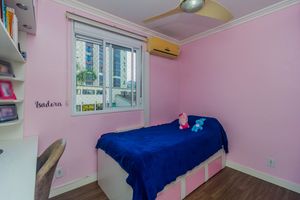 Image 15 - 876378