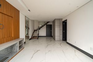 Image 5 - 876382