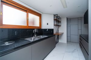Image 26 - 876382