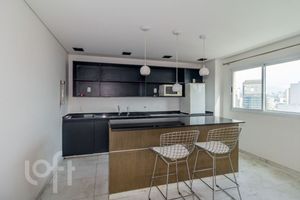 Image 39 - 876385
