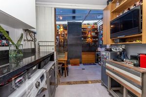 Image 4 - 876388