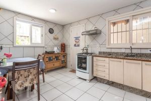 Image 11 - 876396