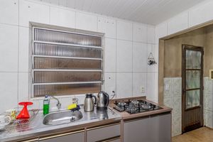 Image 34 - 876404