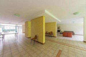 Image 36 - 876407