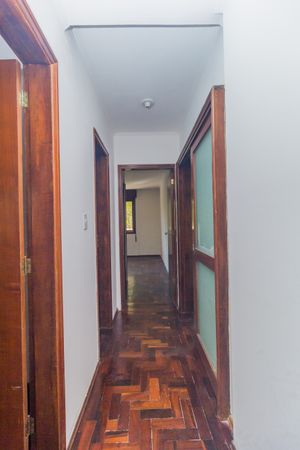 Image 13 - 876409