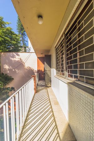 Image 3 - 876409