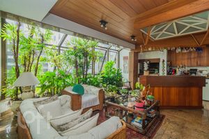 Image 15 - 876438