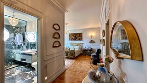 Image 30 - 876440