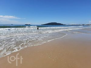 Image 4 - 876447