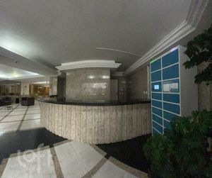 Image 29 - 876447