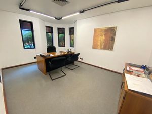 Image 25 - 876449