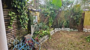 Image 9 - 876450