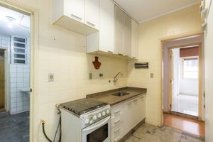 Image 28 - 876463