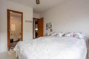 Image 11 - 876464