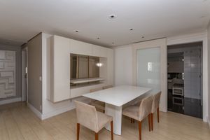 Image 9 - 876465