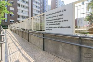 Image 20 - 876474