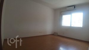 Image 8 - 876481