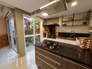 Image 4 - 876482