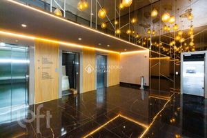 Image 18 - 876486