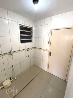 Image 7 - 876507