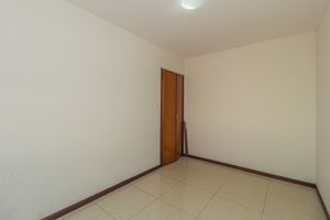 Image 10 - 876516