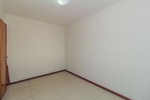 Image 11 - 876516