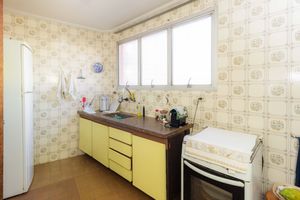 Image 26 - 876517
