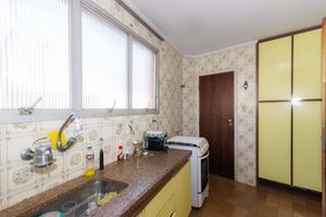 Image 27 - 876517