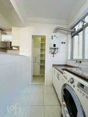 Image 18 - 876527