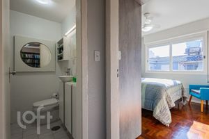 Image 13 - 876528