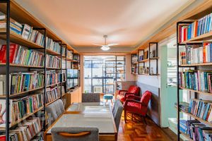 Image 6 - 876528