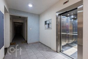 Image 19 - 876528