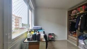 Image 12 - 876530
