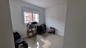 Image 17 - 876530
