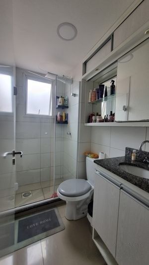 Image 21 - 876530