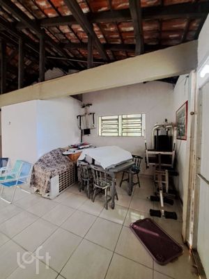 Image 35 - 876533