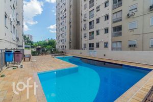 Image 23 - 876534
