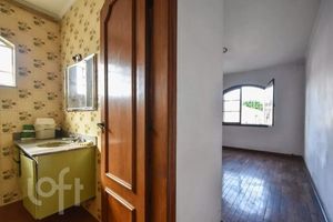 Image 22 - 876535