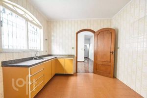 Image 6 - 876535