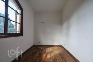 Image 33 - 876535