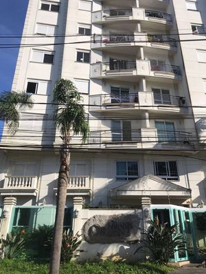 Image 13 - 876536
