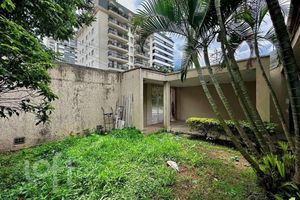 Image 11 - 876538