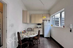 Image 8 - 876538