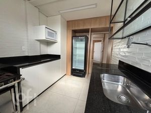 Image 19 - 876545