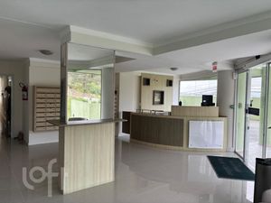 Image 21 - 876547