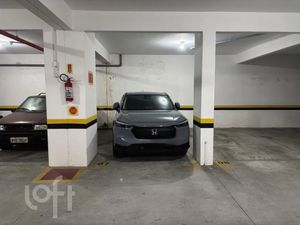 Image 17 - 876547