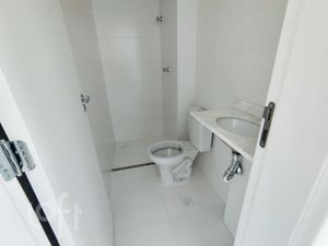 Image 9 - 876548