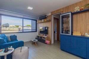 Image 3 - 876551
